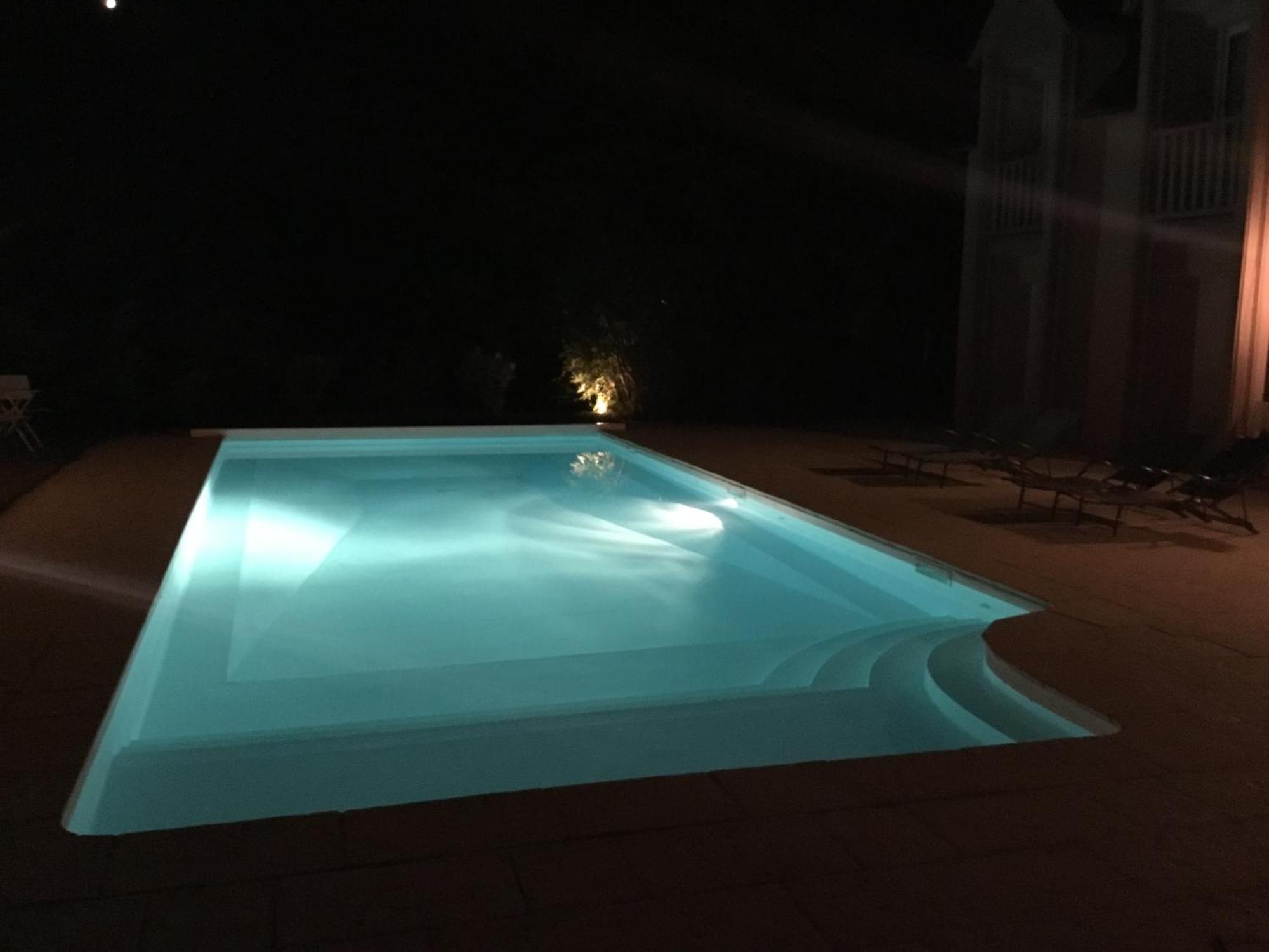 Le Clos De Rose Ussac Exteriör bild